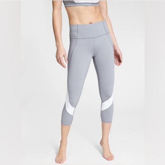 Athleta Colorblock Mesh Salutation Capri Legging In Cobblestone Grey Heather S - Picture 1 of 9